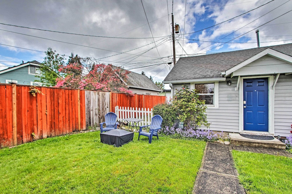 Lovely Tacoma Cottage w/ Fire Pit, Near Dtwn! - Property Image 10