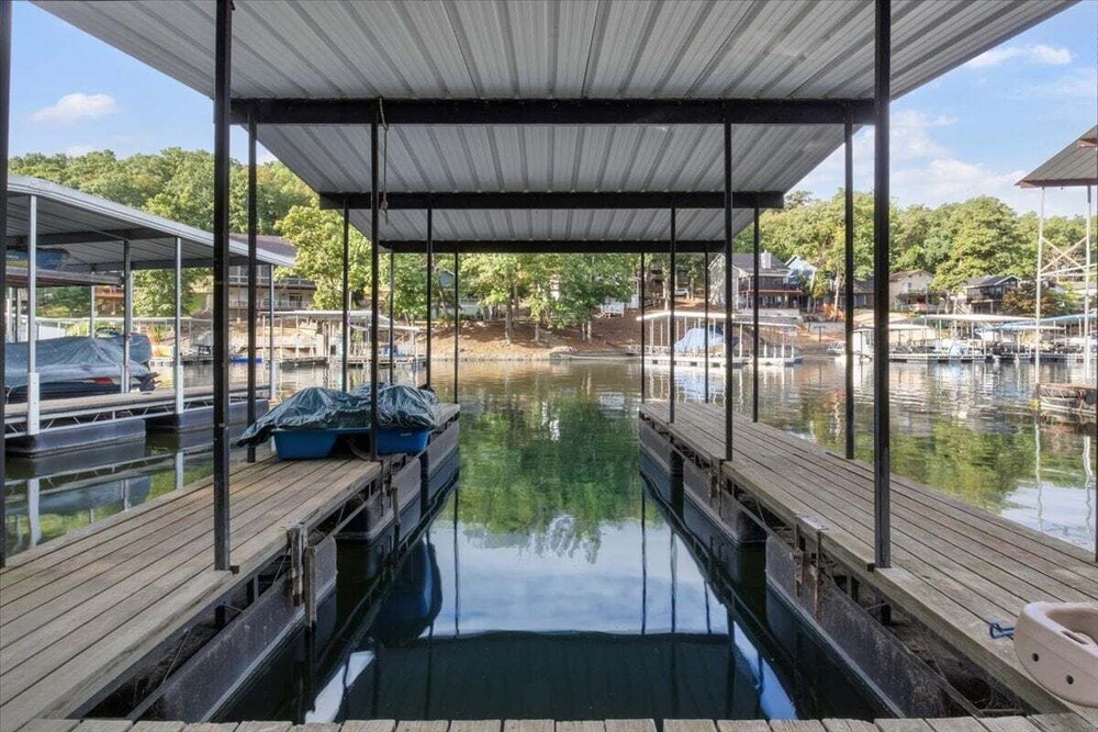 Lakefront Home, Private Dock + Kayaks,arcade Games, Pet Friendly