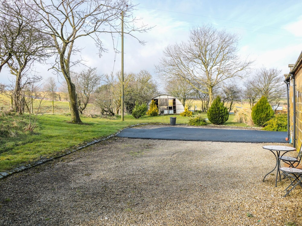 Stable Cottage view 3