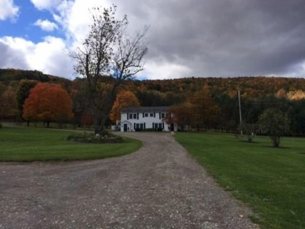 Filigree Inn Bed & Breakfast