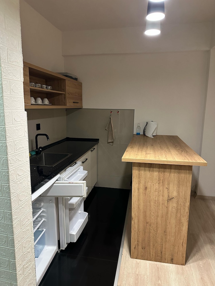 Ohrid Cozy Escape Modern Apartment for a Perfect Stay
