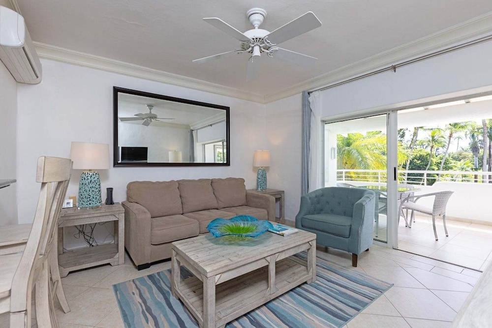 Glitter Bay Estate 414 1 Bedroom Apts