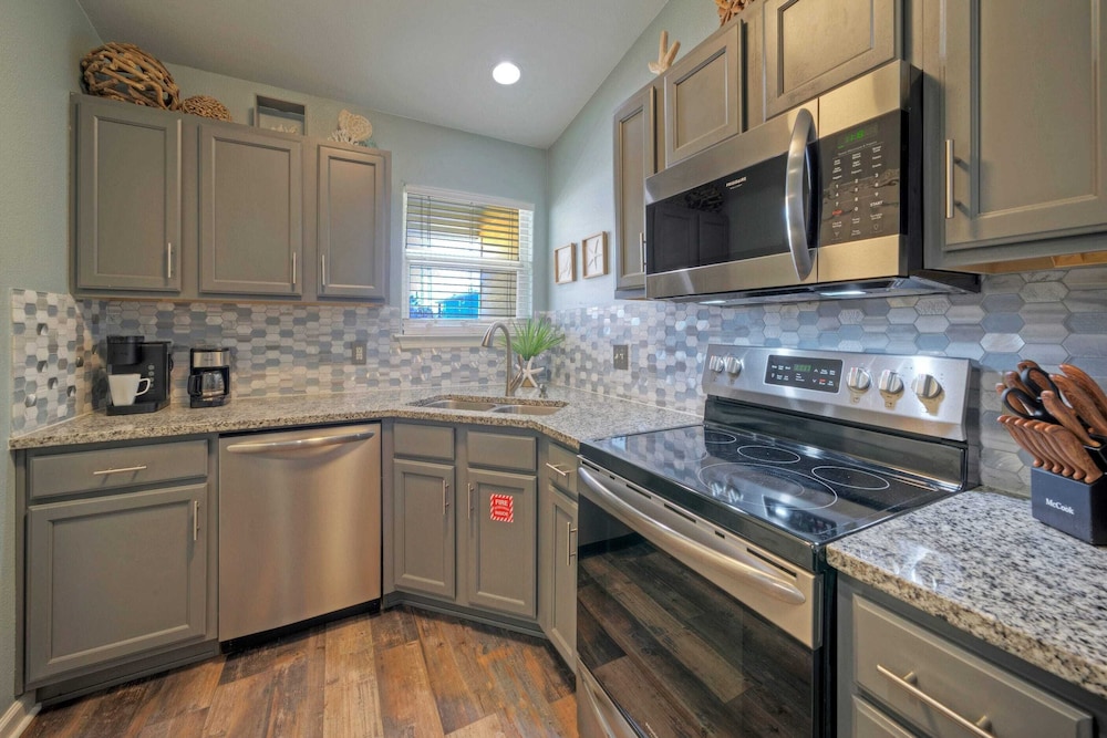Stylish 2BR Coastal Getaway w/ Pool & Prime Location Lazy Fun