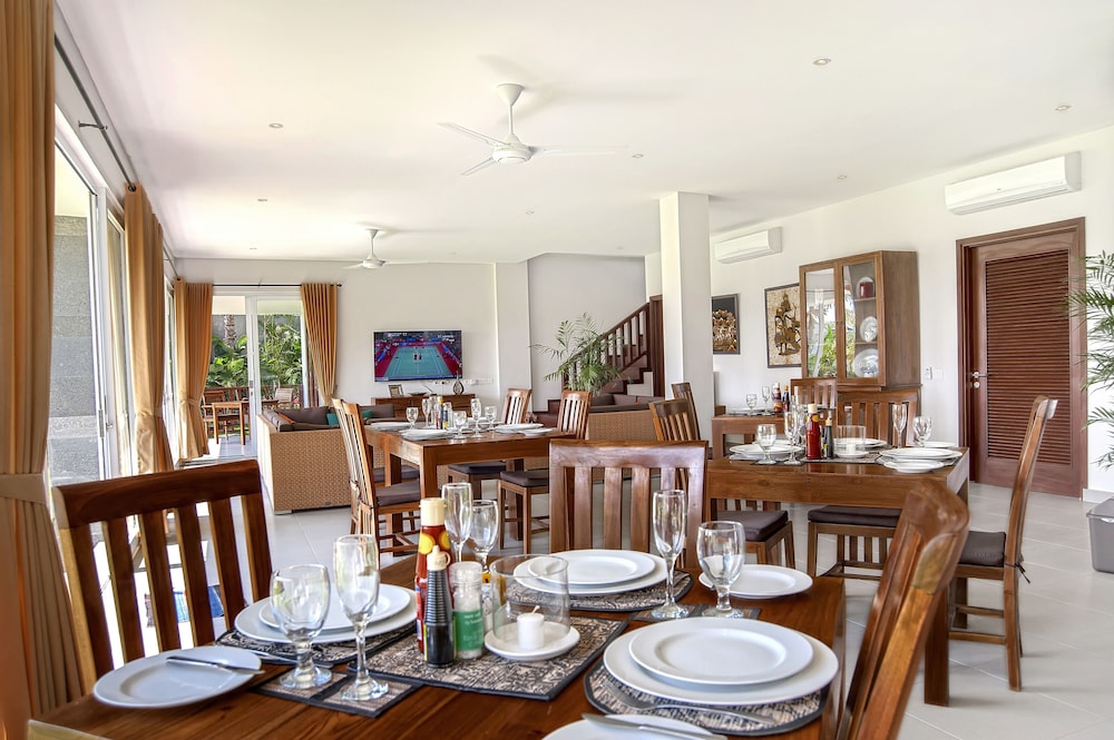 Villa Yenian by Villa Finder