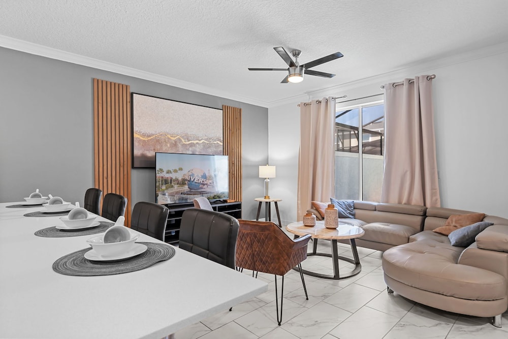 Stylish 4BR Home Near Disney With Themed Rooms