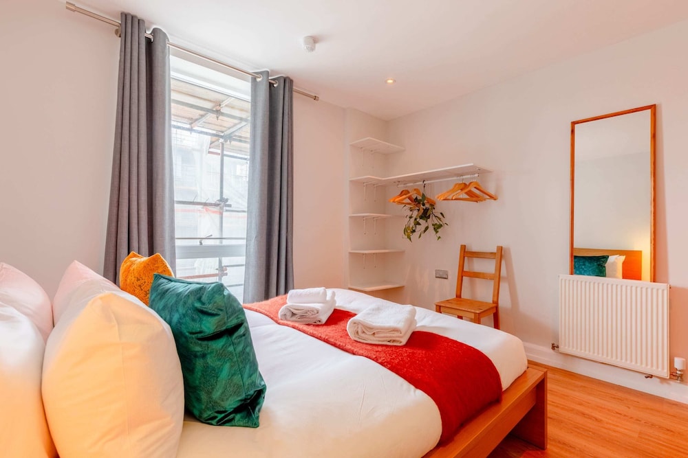 Vibrant & Inviting 1BD Flat, Heart of Haggerston!