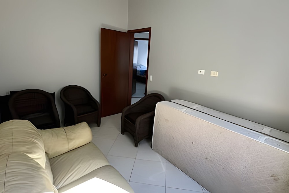 Casa com piscina em Bertioga 1