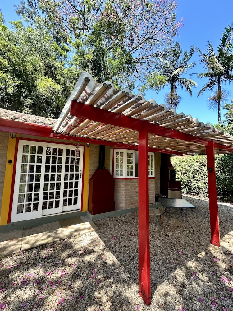 CHALÉS DA CASA CENTENARIA