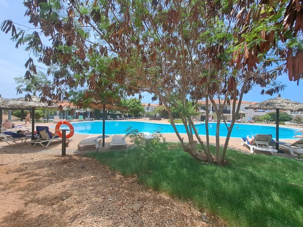 Tortuga Beach Apartment Oasis