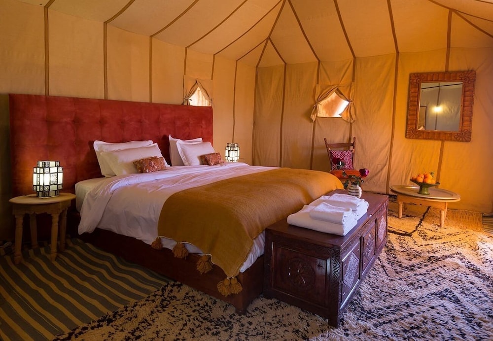 Lantern Luxury Camp