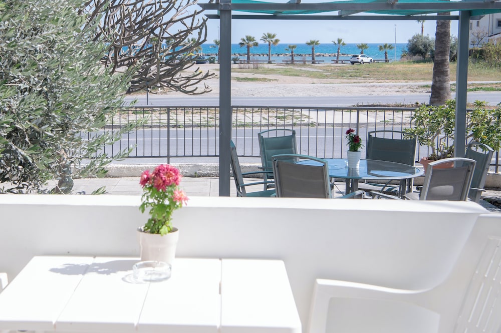 Themis Apartments