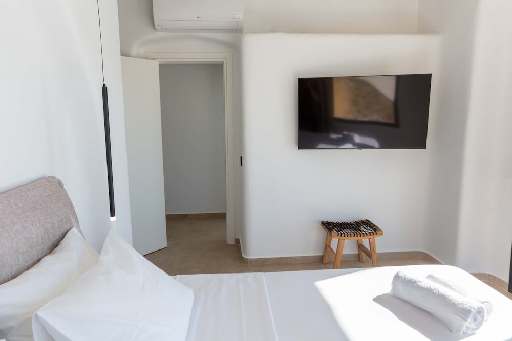 Amaze Mykonos Luxury Seaview Retreat