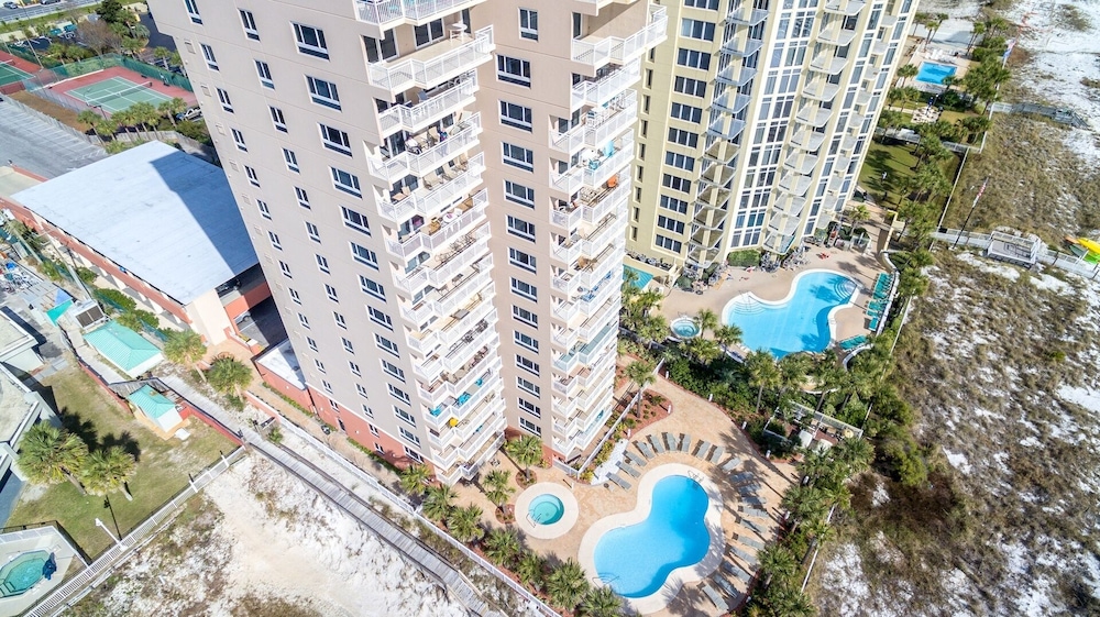 Destin Towers 113 2 Bedroom Condo