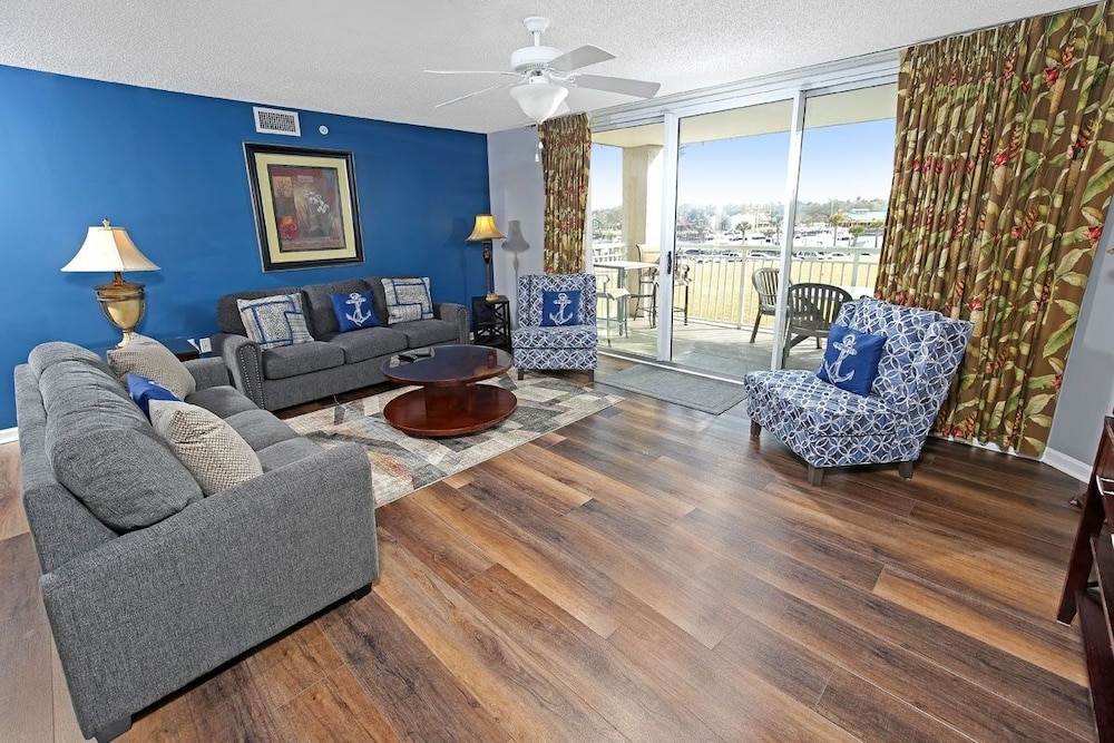 Yacht Club 2-404 4 Bedroom Condo