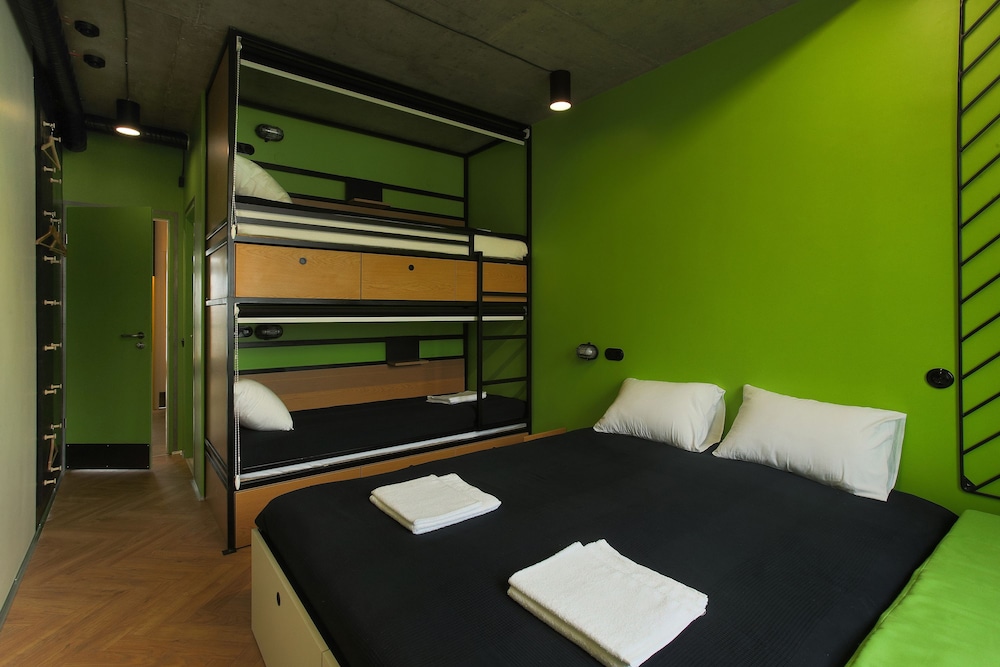 Suffix Hostel & Apartments