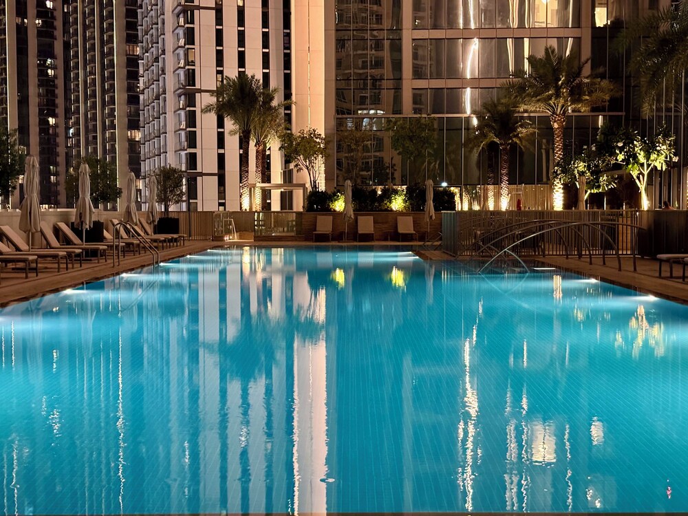 Downtown Dream Sea View Near Dubai Mall