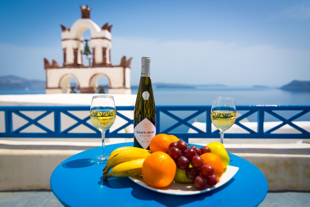 Santorini Paradise