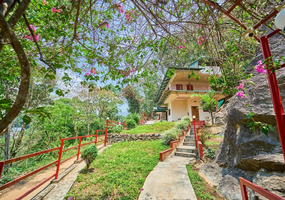 Lux Valley Munnar