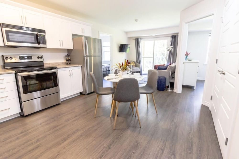 Saint John Vacations - Gorgeous Condo Near UNB Hospital w Parking 202 - Property Image 1