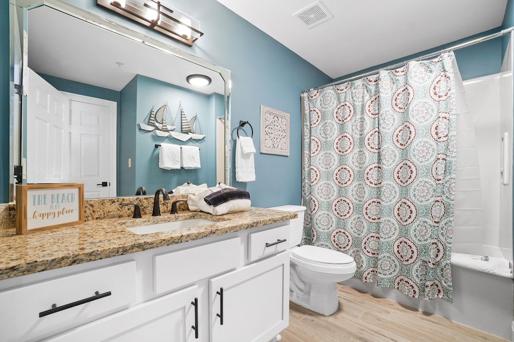 Calypso Beach Resort by Panhandle Getaways