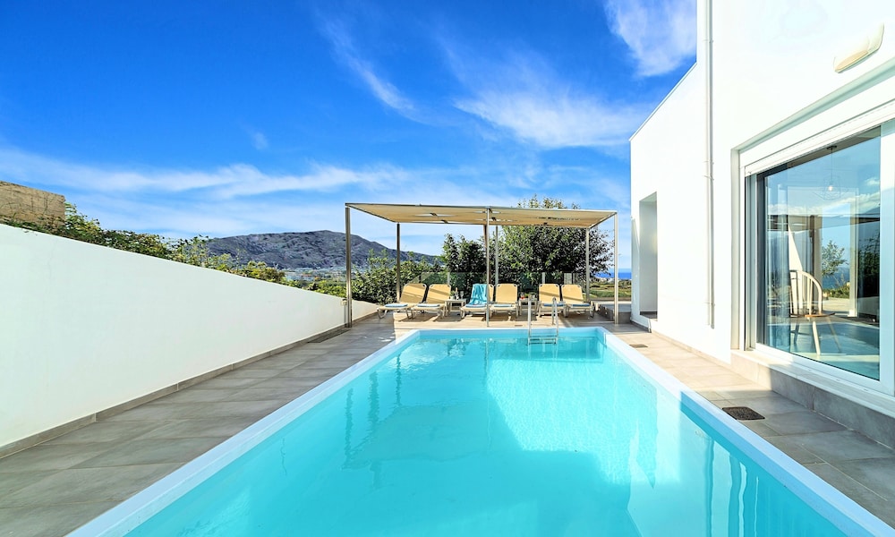 Cretan Sunset Villa Heated Pool