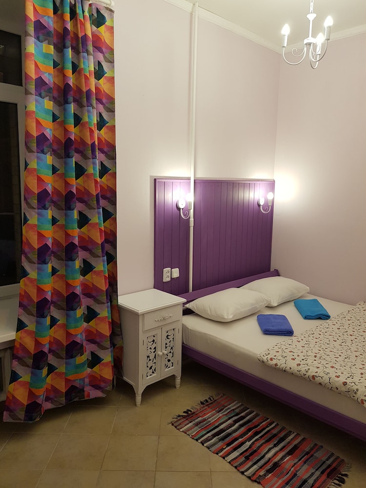 Hostel Makarena
