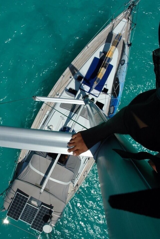 Yacht Yota Bellavita
