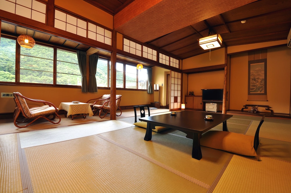 Yaeikan