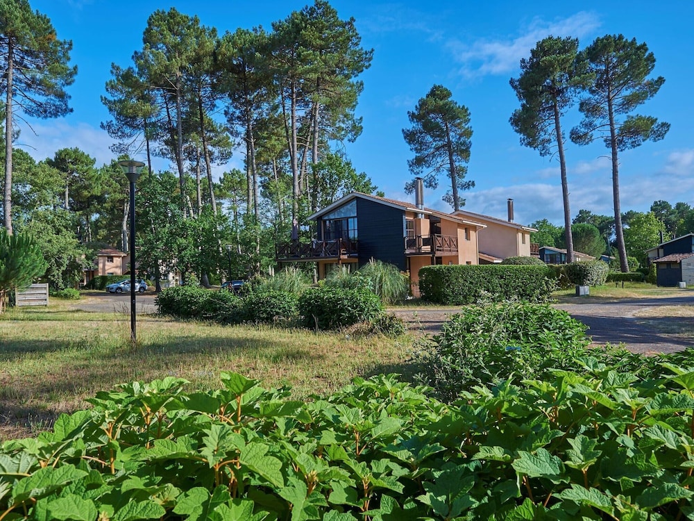 Villa in France With Private Garden view 5