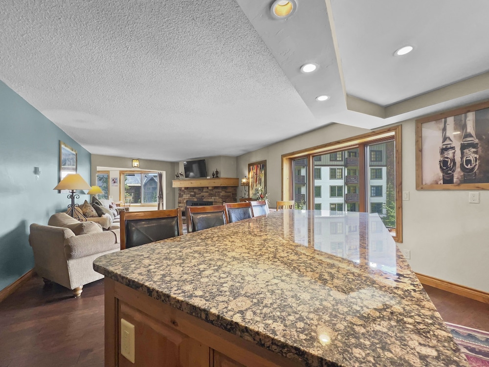 SkyRun Copper Mountain Resort Vacation Lodging