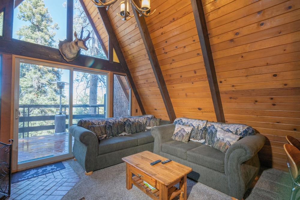 Big Bear Lake Vacations - Bear Mountain Summit - Property Image 15