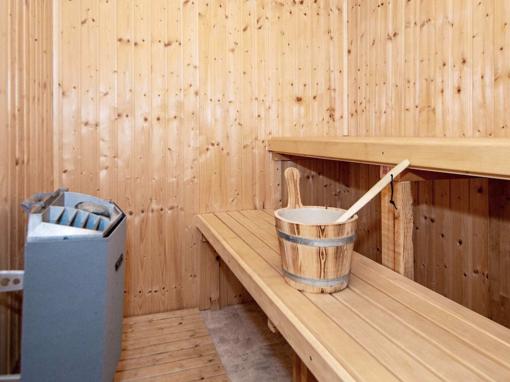 6 Person Holiday Home in Romo view 2