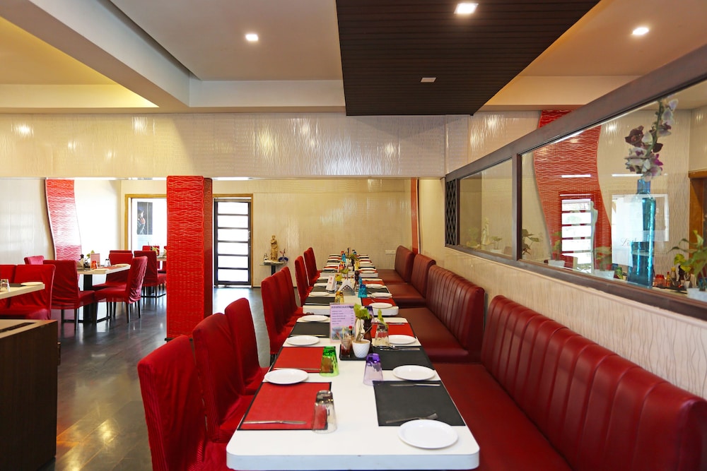 OYO 10690 Florence Hotel