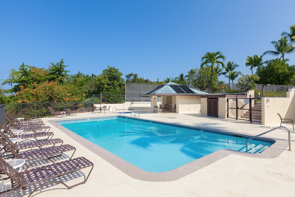 Ocean & Golf Course Views - Pool - Vrkcv