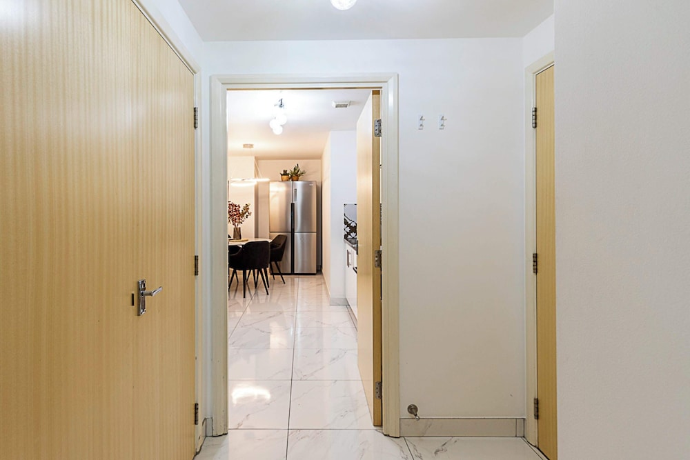 Modern and Minimalist Flat in Vauxhall