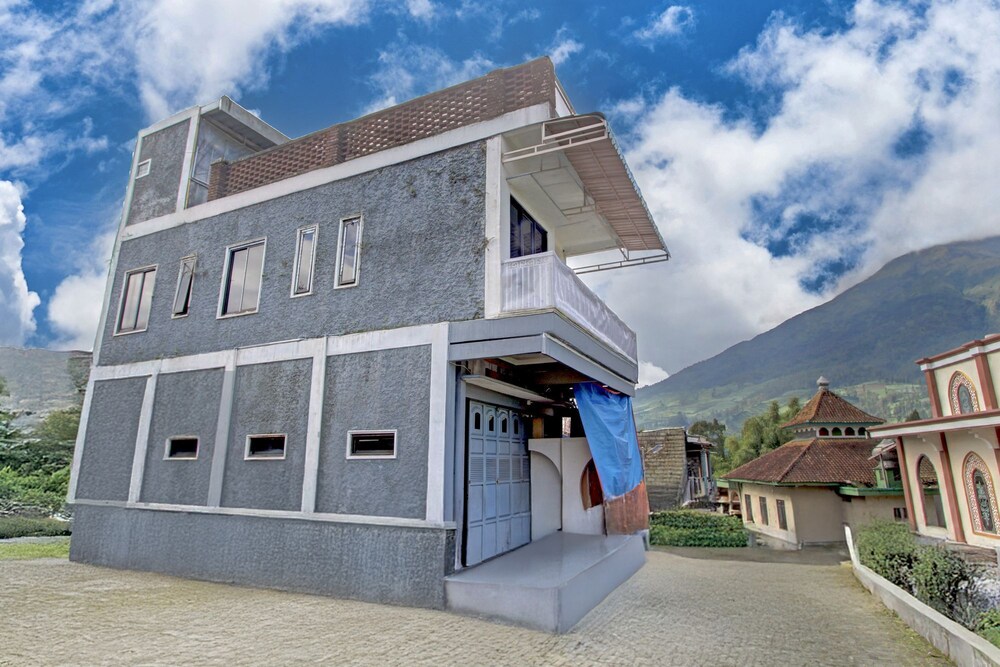 Hotel O Guesthouse Sabar Makmur Kledung