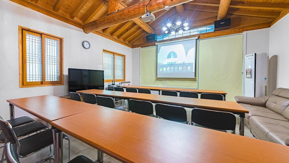 meeting & event spaces