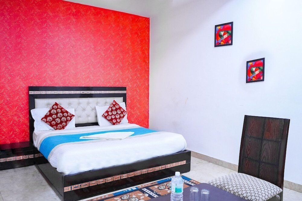 Hotel Viraj Residency