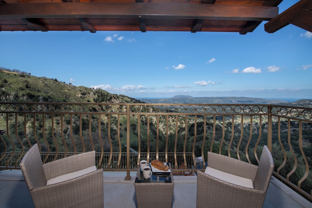 Geroulios Kastro Villas