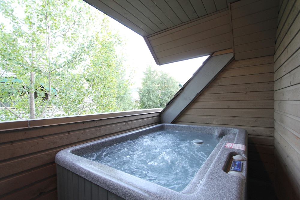 Valhalla Condos by Whistler Retreats - Image 5