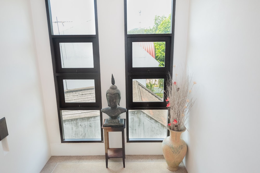 Phuket Monaburi Boutique Hotel