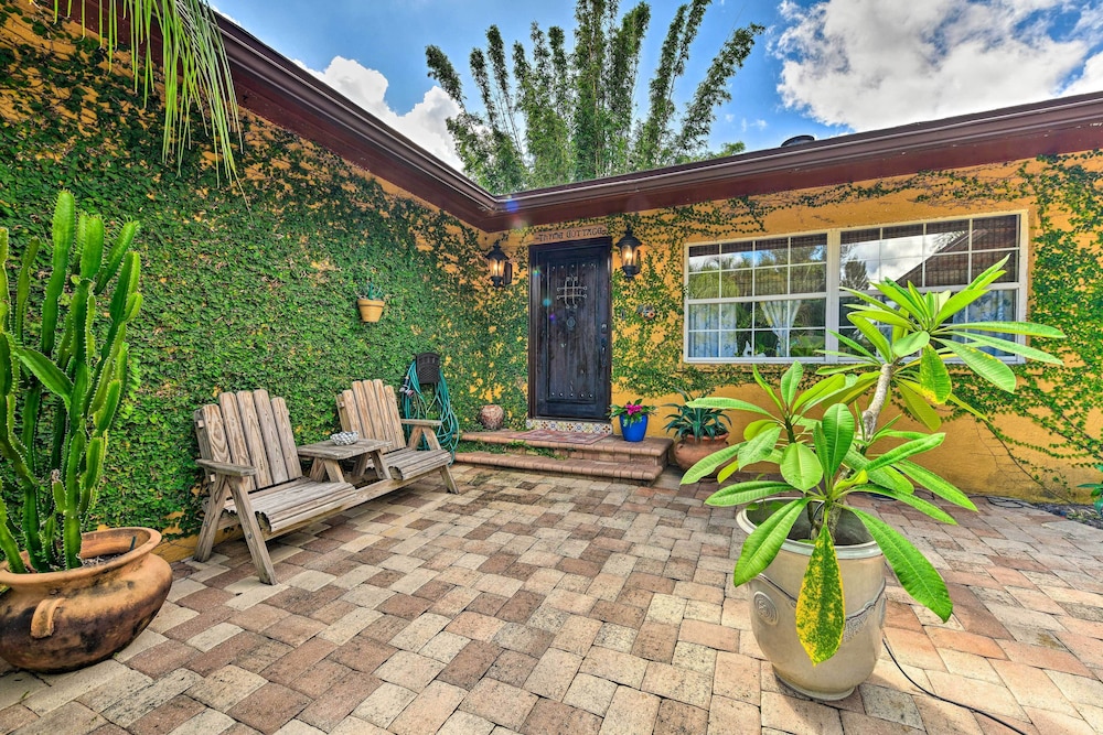 Sarasota Getaway w/ Private Pool & Backyard Oasis!