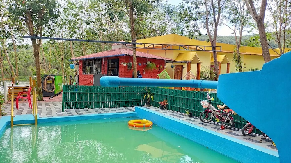 Lake Chill Resort