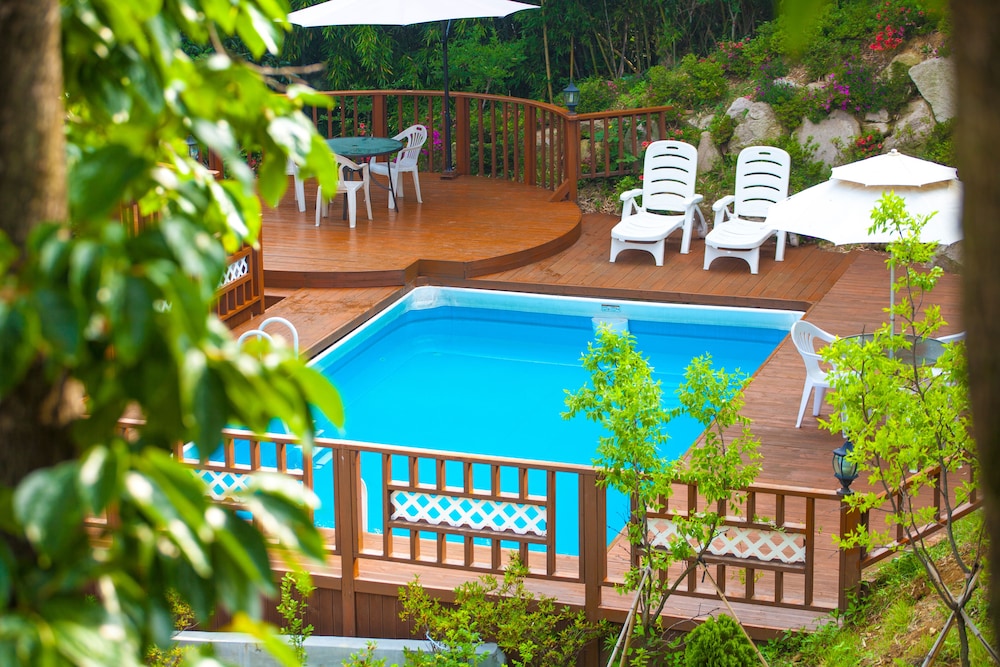 Bellus Rose Pension Hotel - Image 5