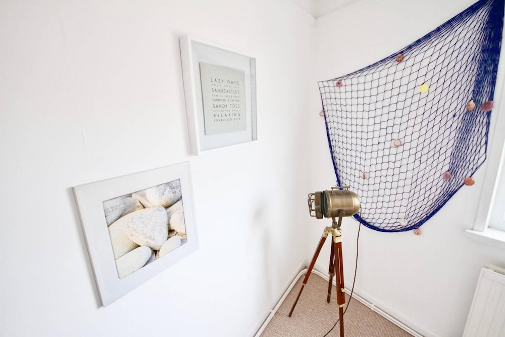 Crab Shack Apartments - Stylish Back Beach Duplex Apartment