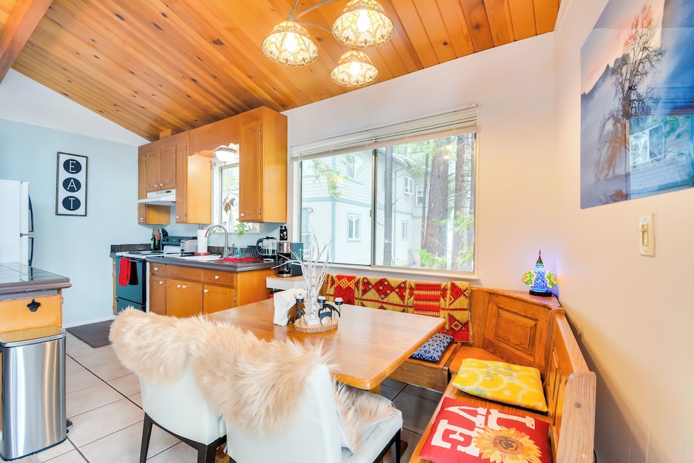 Cozy Groveland Chalet Near Yosemite!