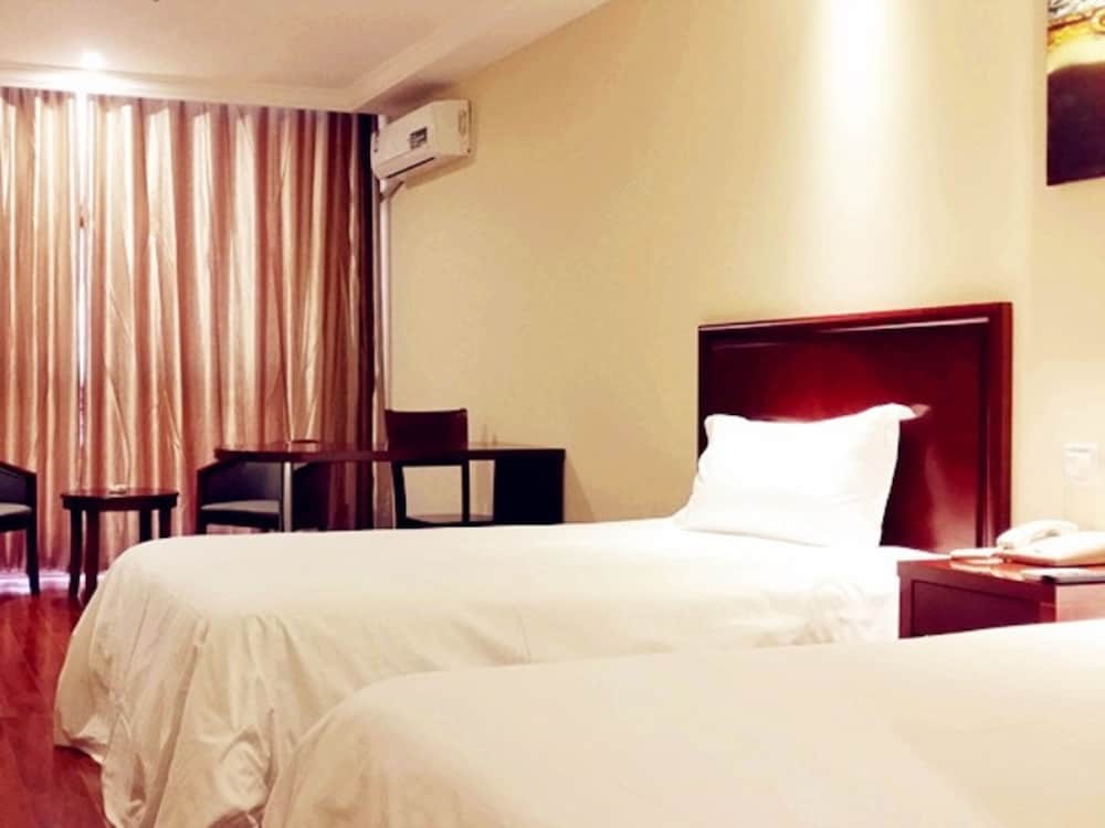 GreenTree Inn Xuzhou High Speed Railway Zhanqian Square Hotel