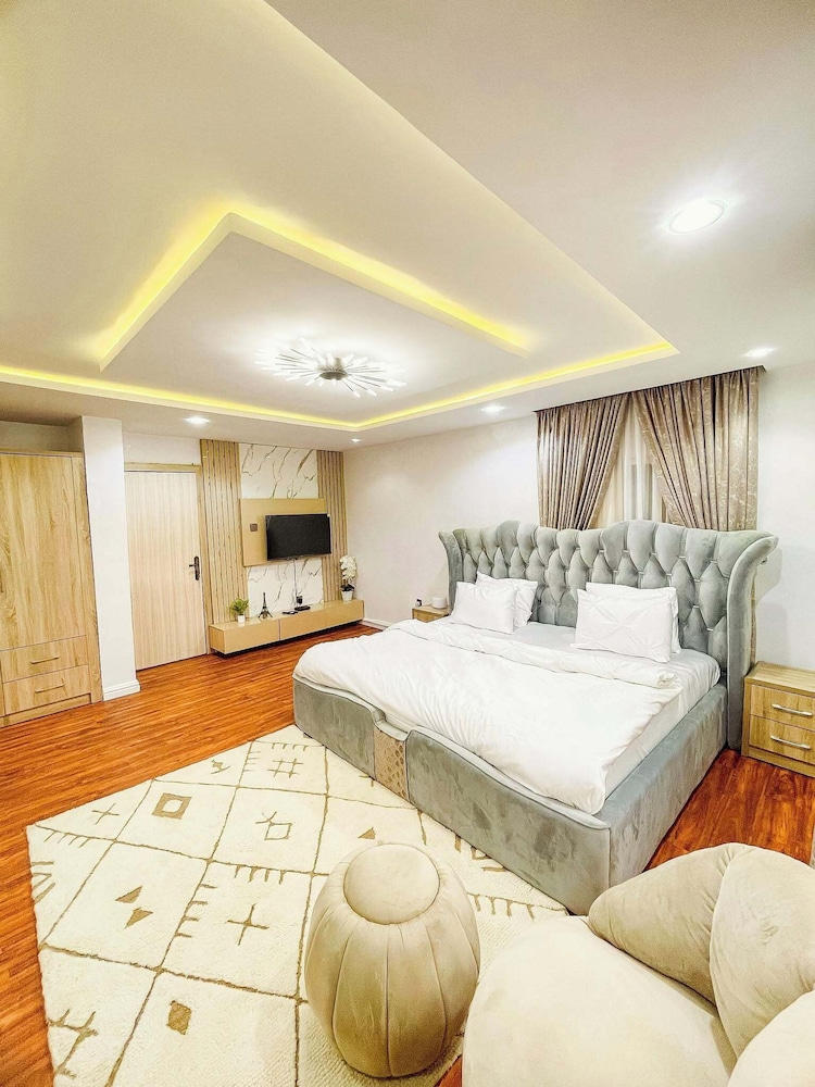 Kolebus Luxury Apartment