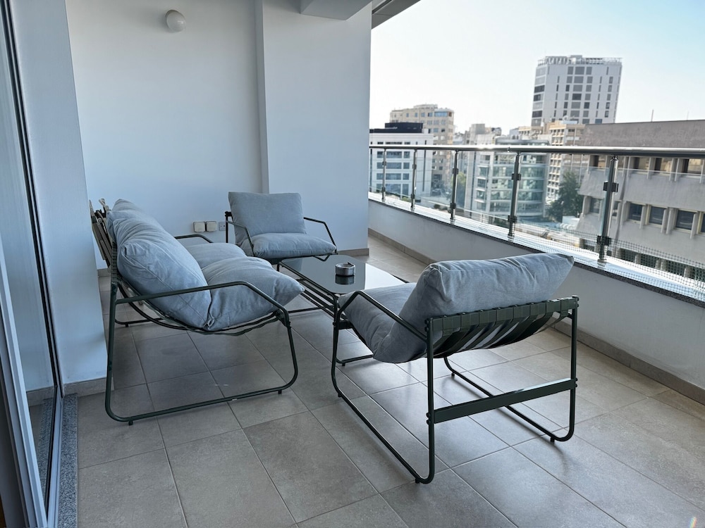 Balcony Views - Specious 2 BR Flat