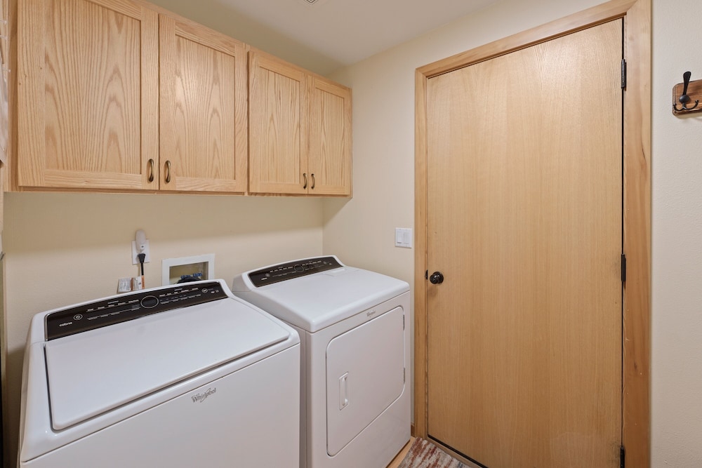 15 Lassen Ln 4 Bedroom Home